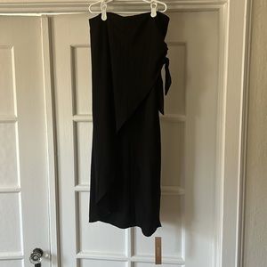 Reformation classic black midi wrap skirt size medium